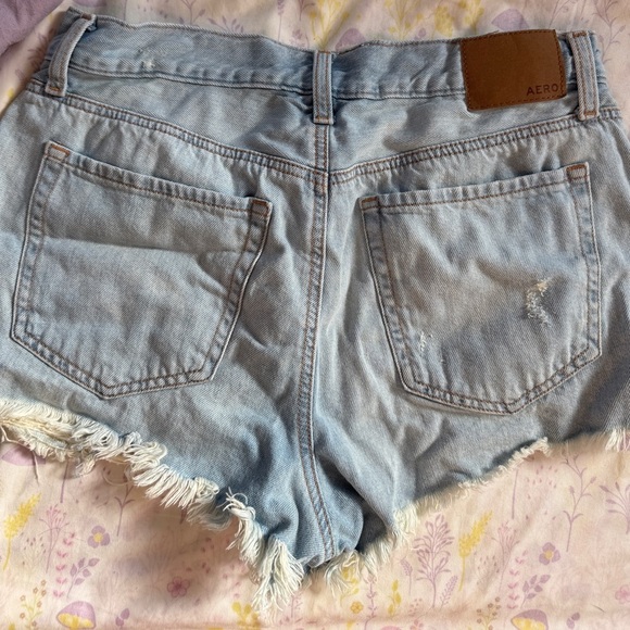 Like new Aeropostale High Rise Shorty Jeans - Light Blue sz 10 - Picture 3 of 4